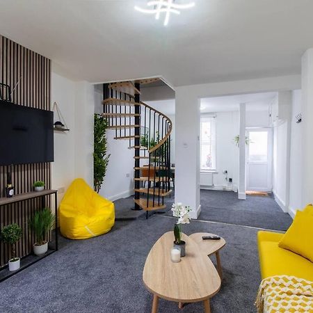 Open Mind Property - Luxury House & Free Parking Portsmouth Ngoại thất bức ảnh