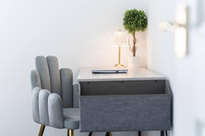Open Mind Property - Luxury House & Free Parking Portsmouth Ngoại thất bức ảnh